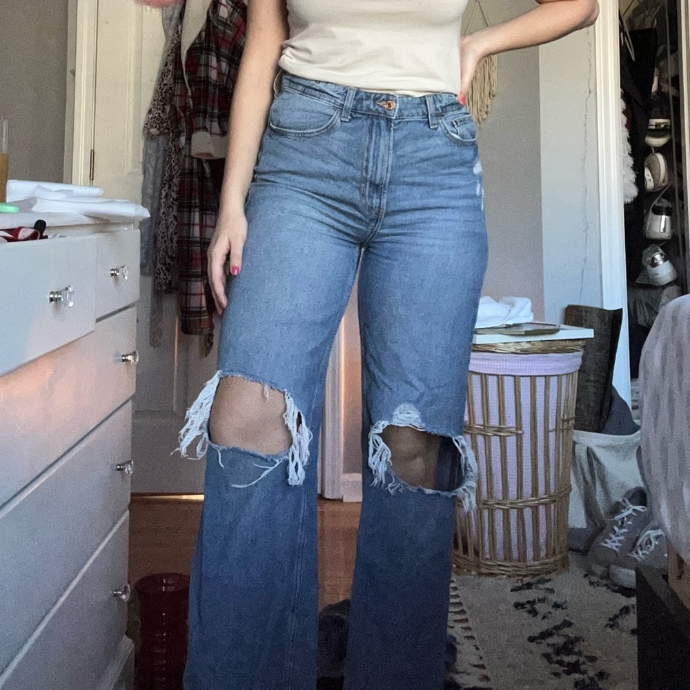 High waisted jeans